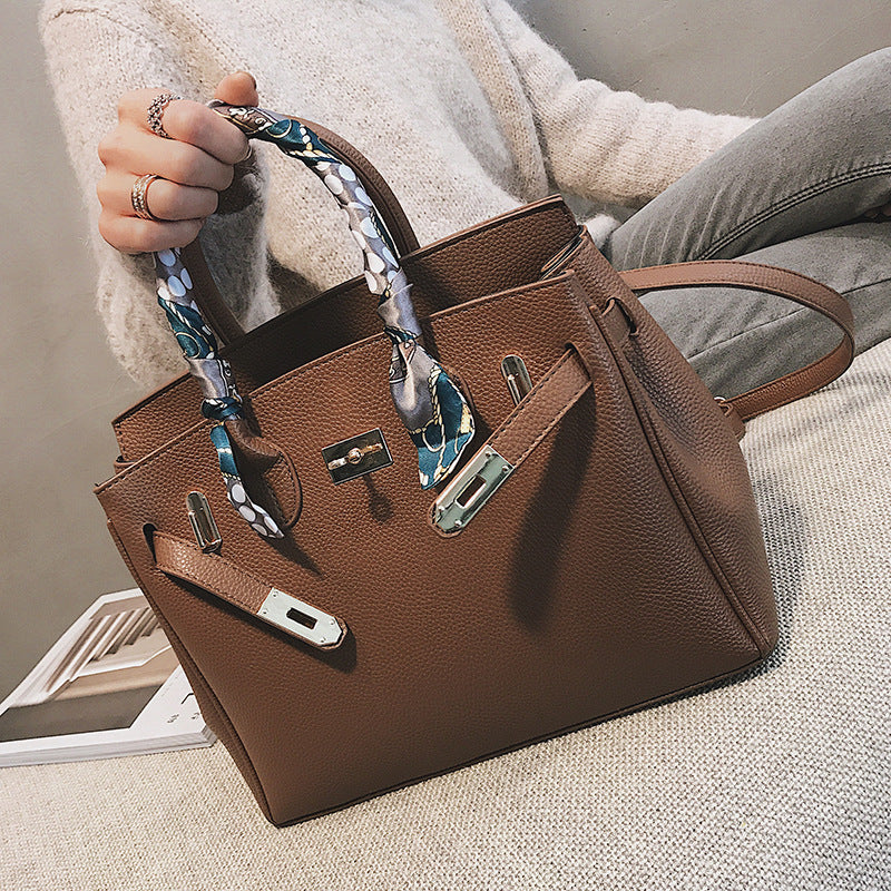 Premium Pebbled Leather Handbag - Classic Tote with Gold Hardware