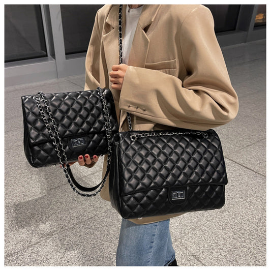 Quilted Chain Shoulder Crossbody Bag - Textured Fashion Handbag