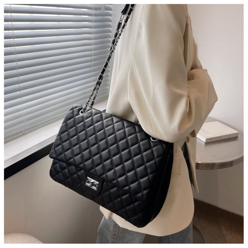 Quilted Chain Shoulder Crossbody Bag - Textured Fashion Handbag