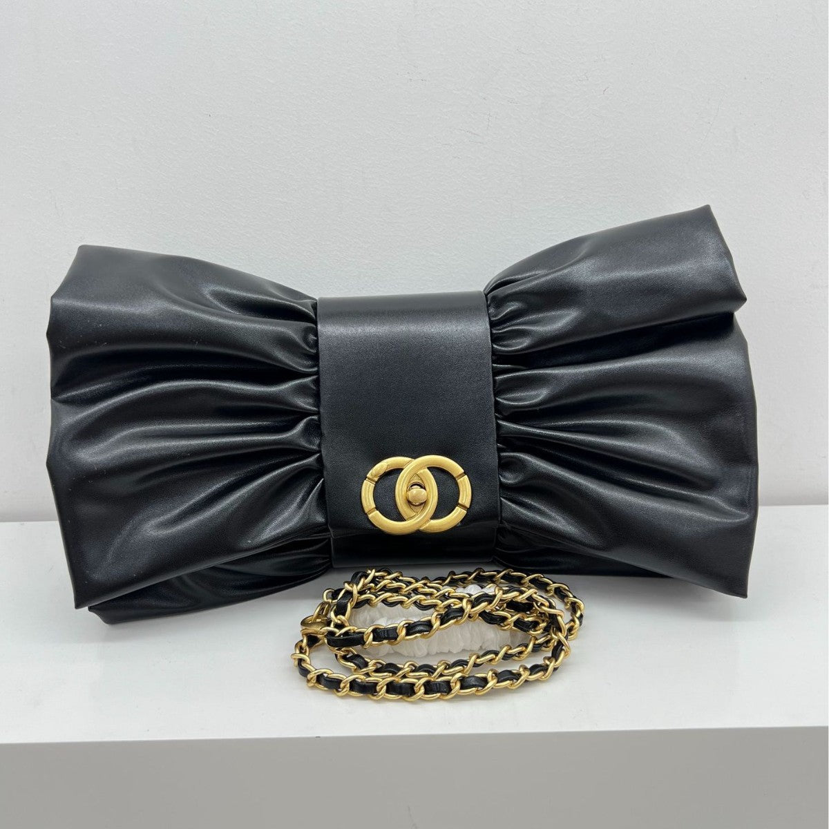Butterfly Pleated Underarm Bag - Shoulder Crossbody