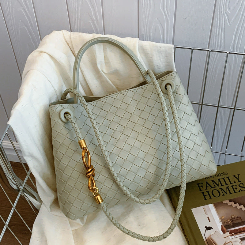 Metal Rope Buckle Woven Shoulder Bag - Retro Commuter Handbag