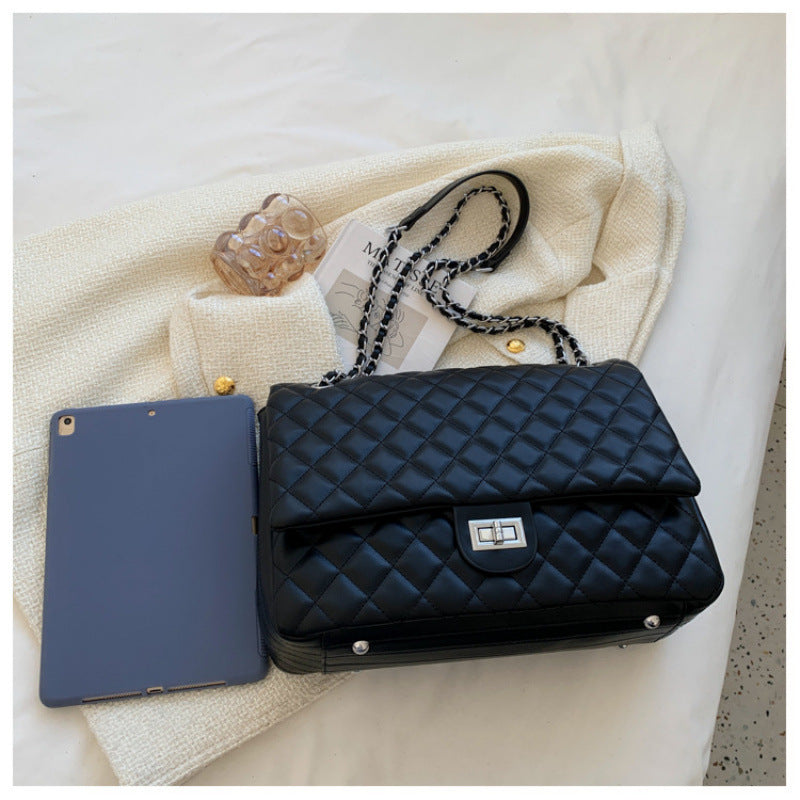 Quilted Chain Shoulder Crossbody Bag - Textured Fashion Handbag