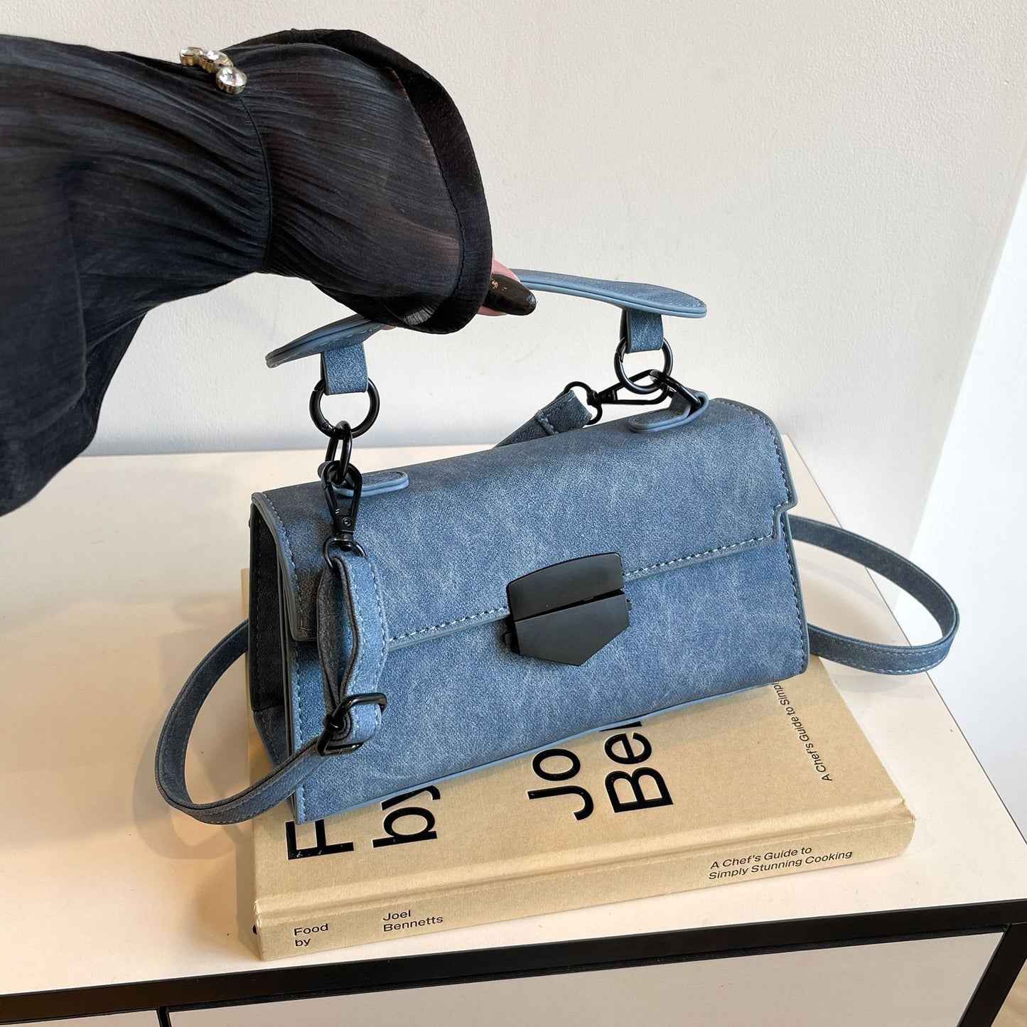 Korean Style Retro Square Chain Crossbody Bag - Small Shoulder Bag