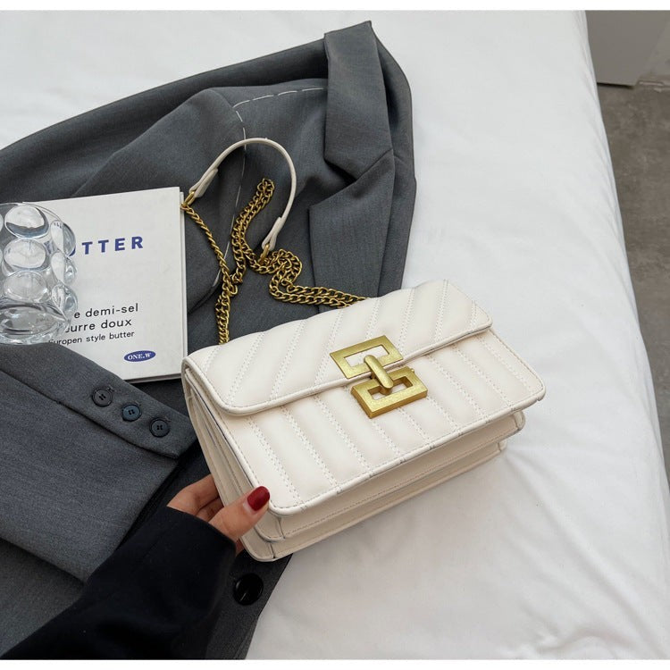 Moda Ug Creamy-white PU quilted rhombic chain shoulder bag with gold hardware and a square crossbody design.